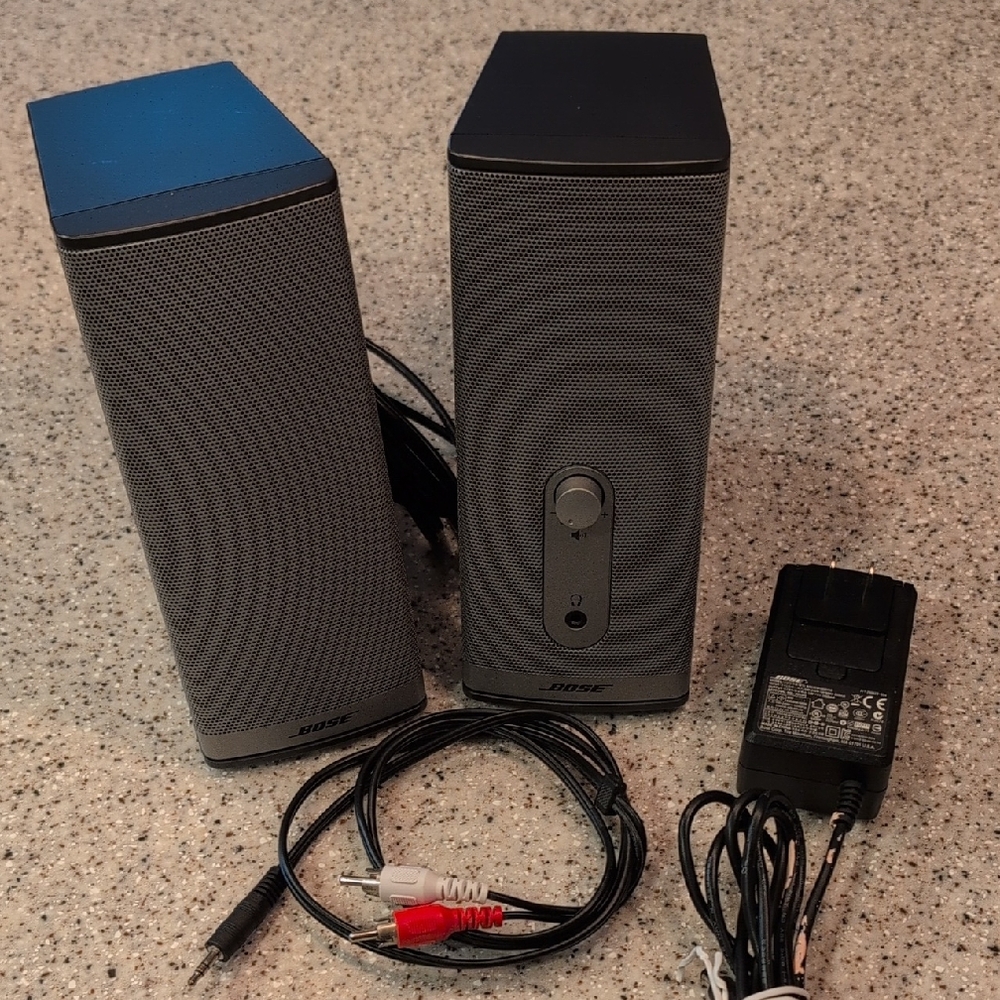 Bose Companion 2 Series II Stereo Speakers.